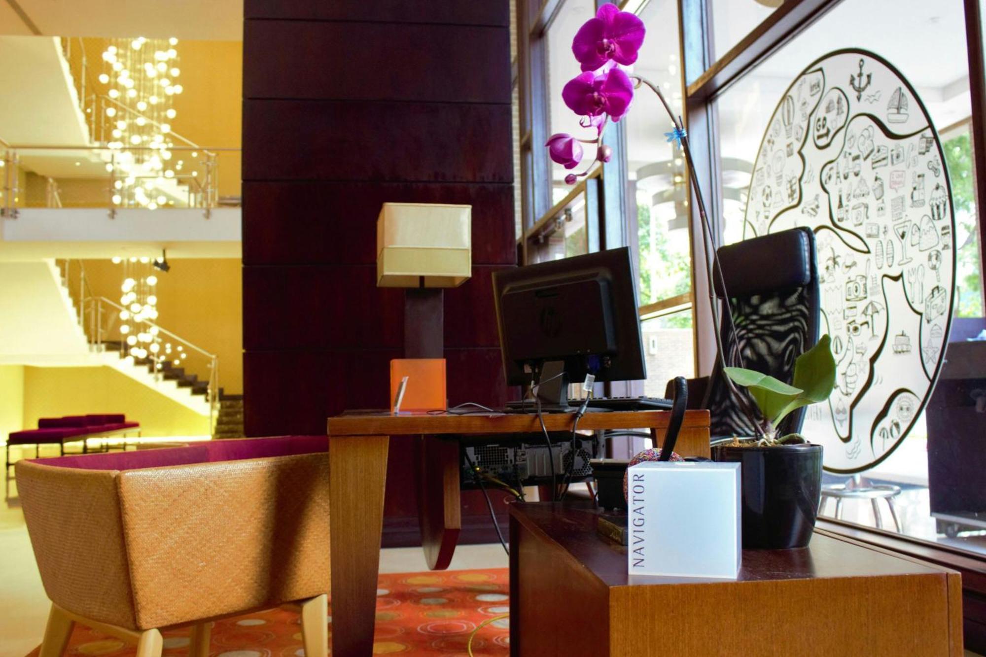Renaissance Caracas La Castellana Hotel Bagian luar foto