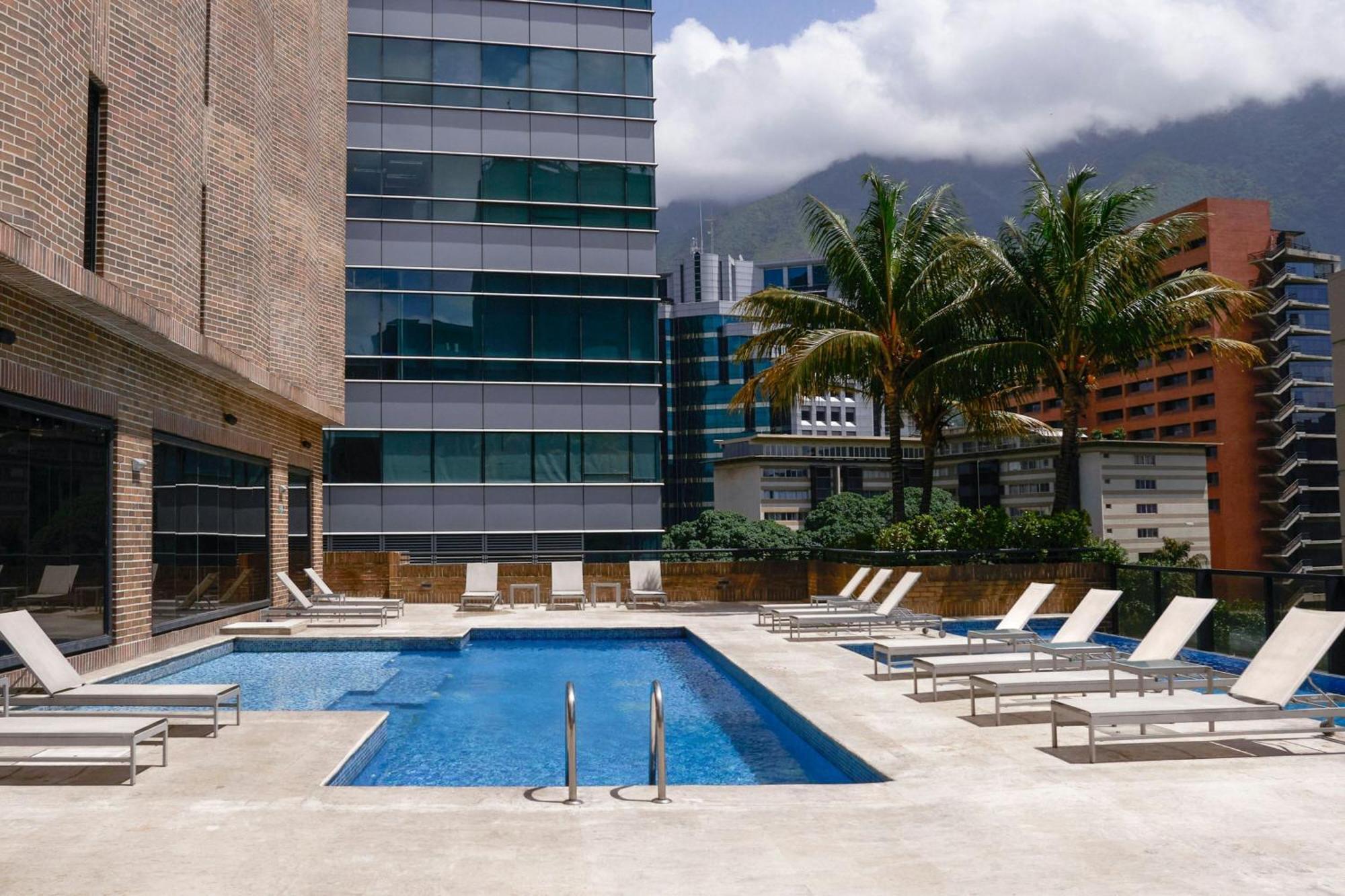 Renaissance Caracas La Castellana Hotel Bagian luar foto