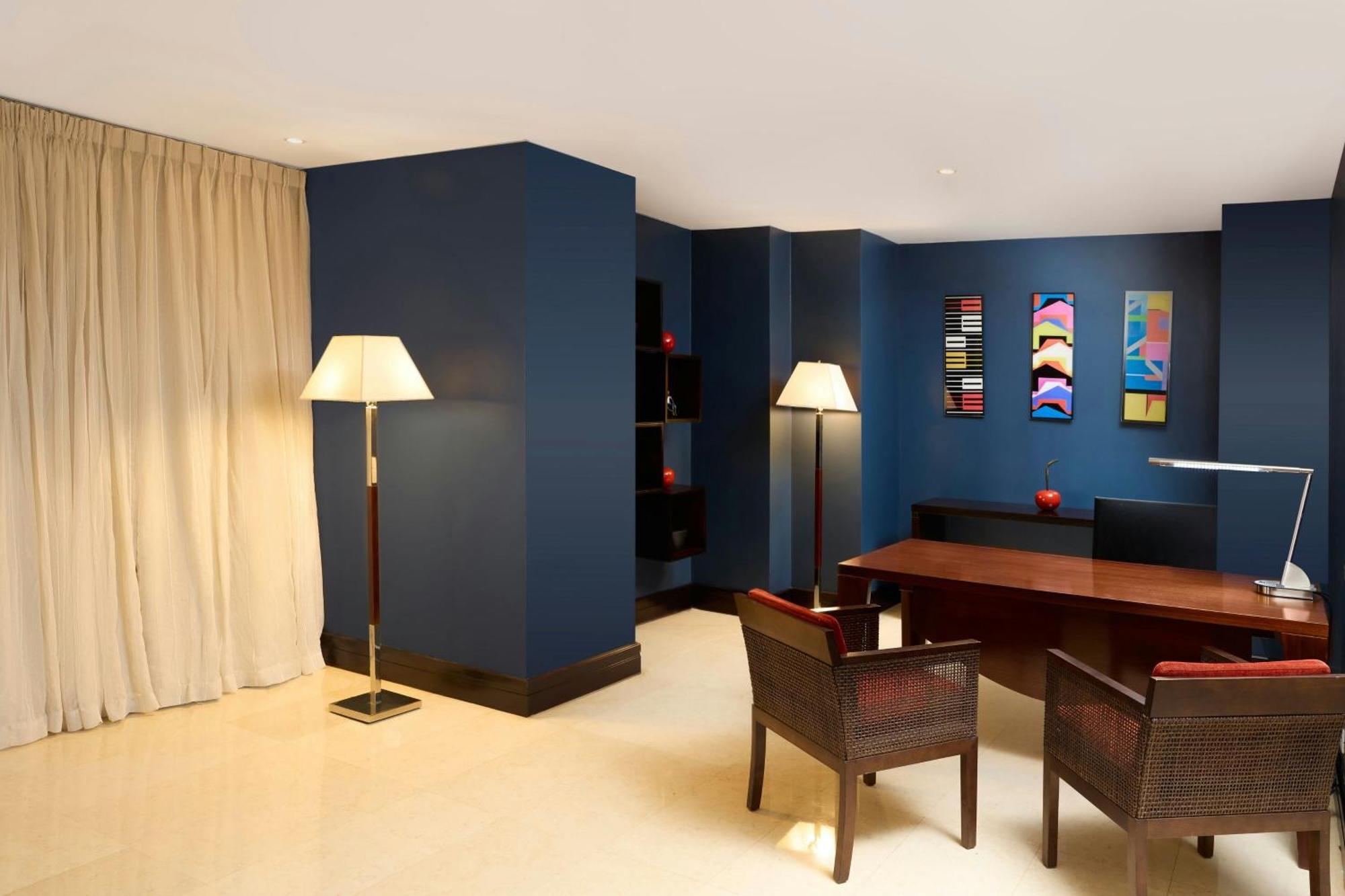 Renaissance Caracas La Castellana Hotel Bagian luar foto