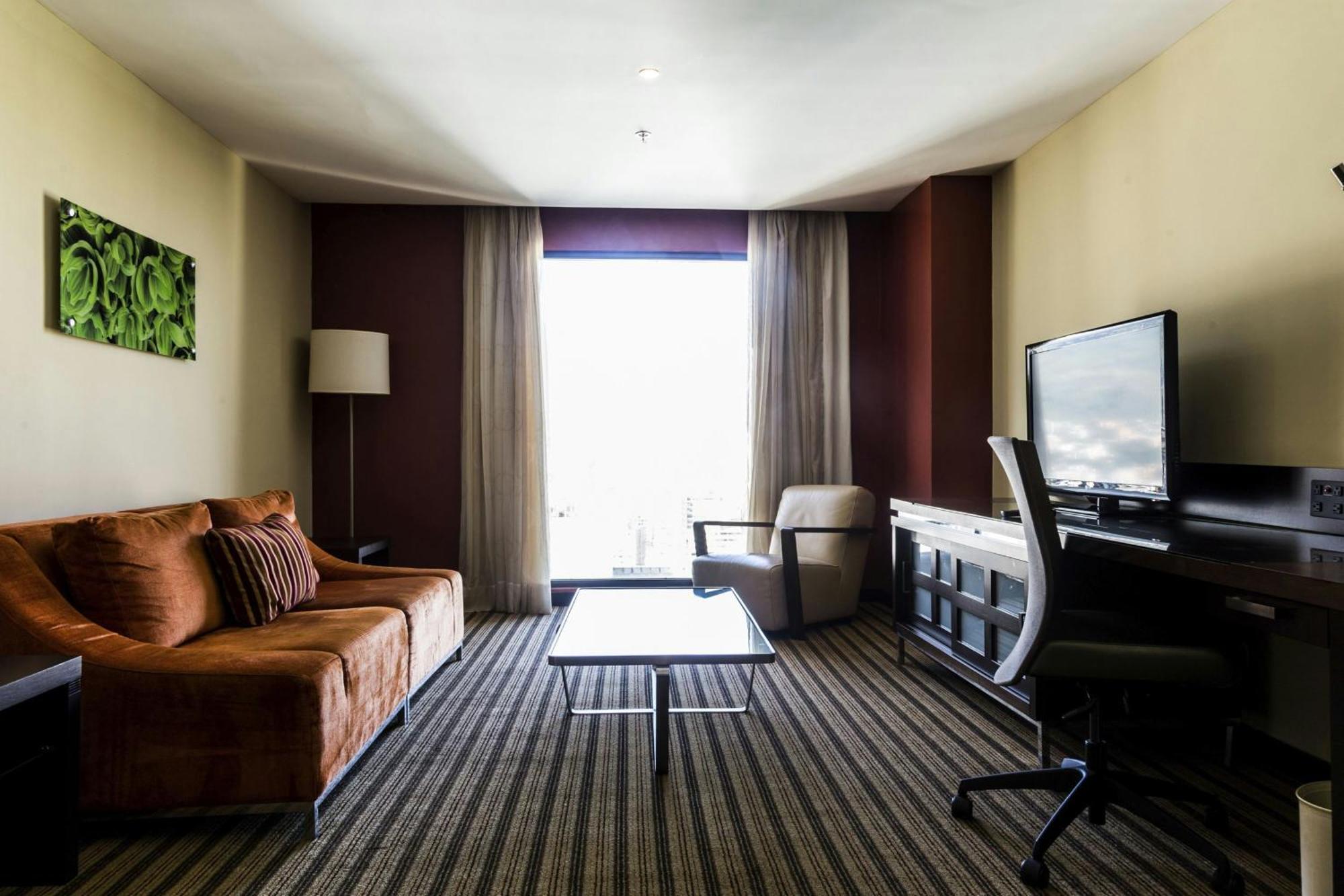 Renaissance Caracas La Castellana Hotel Bagian luar foto